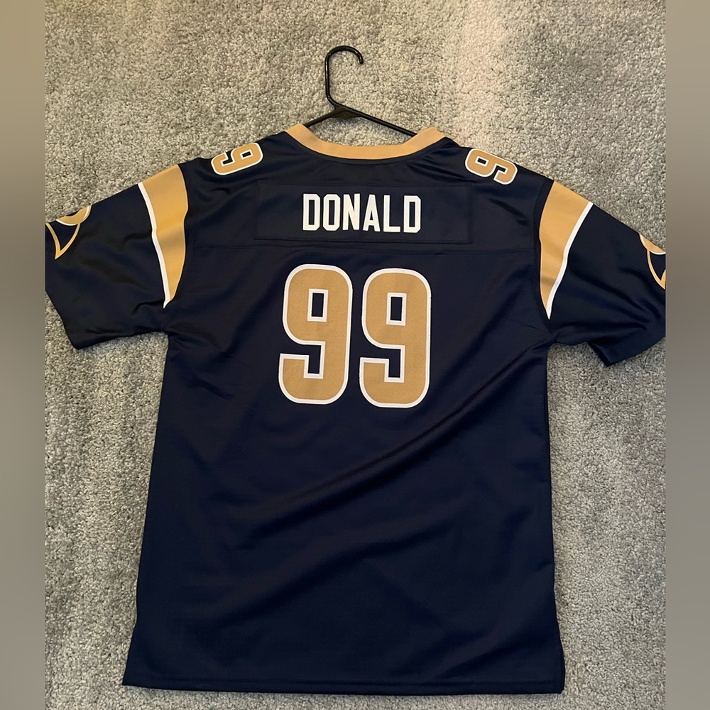 NFL Youth LA Rams jersey size youth large